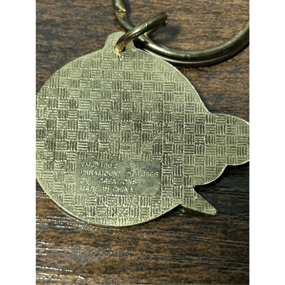 Vintage Cheers Bar “Meet Me in Kansas City” Black Metal Keychain
